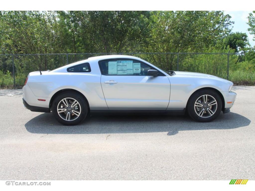2011 Mustang V6 Premium Coupe - Ingot Silver Metallic / Charcoal Black photo #2