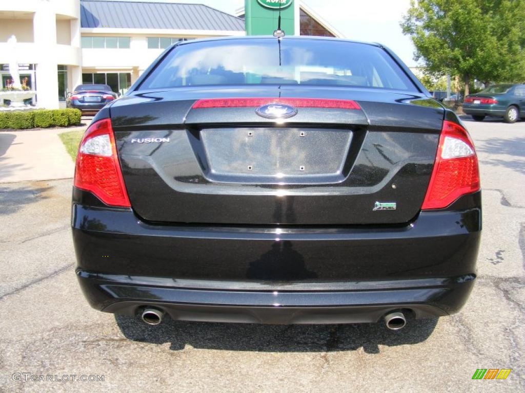 2010 Fusion SE V6 - Tuxedo Black Metallic / Charcoal Black photo #4