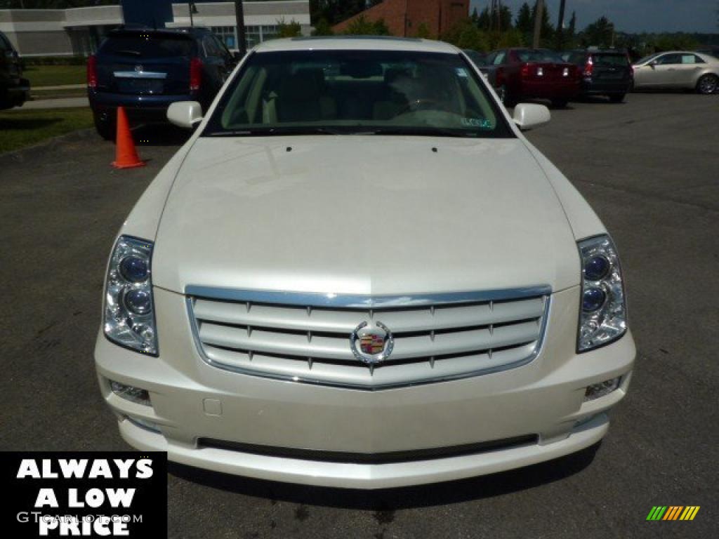 2007 STS 4 V6 AWD - White Diamond / Cashmere photo #2