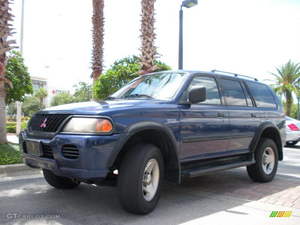 2001 Montero Sport LS - Royal Blue Pearl / Gray photo #2