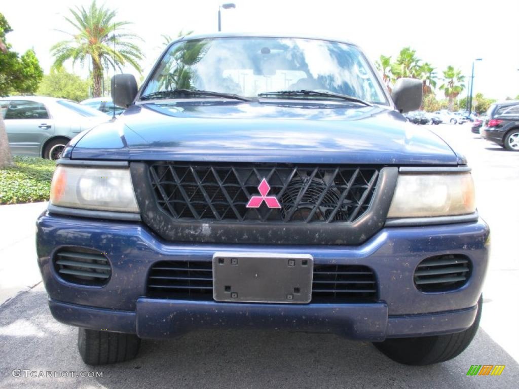 2001 Montero Sport LS - Royal Blue Pearl / Gray photo #3