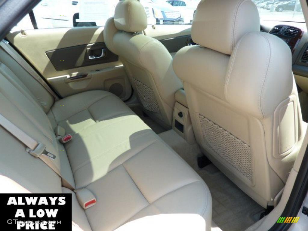 2007 CTS Sedan - Light Platinum / Cashmere photo #16