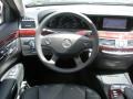Black - S 550 Sedan Photo No. 19