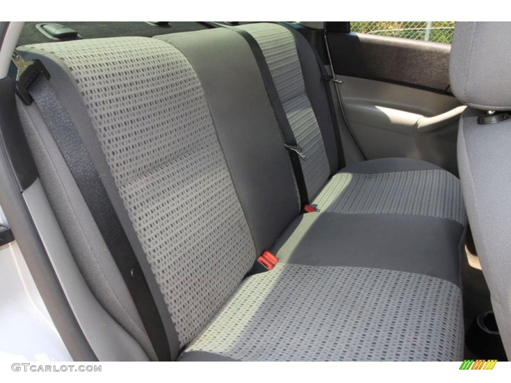 2006 Focus ZX4 SES Sedan - CD Silver Metallic / Dark Flint/Light Flint photo #25