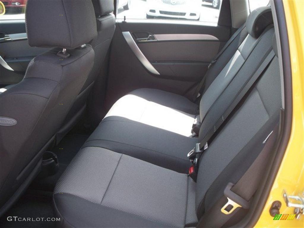 2010 Aveo Aveo5 LT - Summer Yellow / Charcoal photo #11