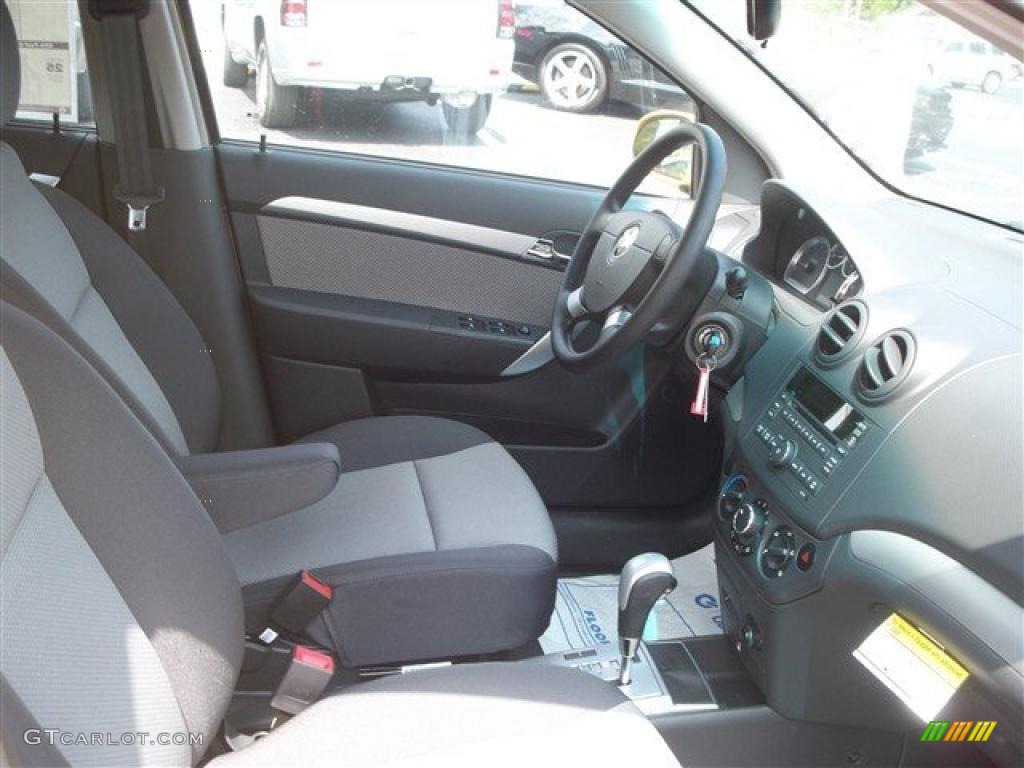 2010 Aveo Aveo5 LT - Summer Yellow / Charcoal photo #15