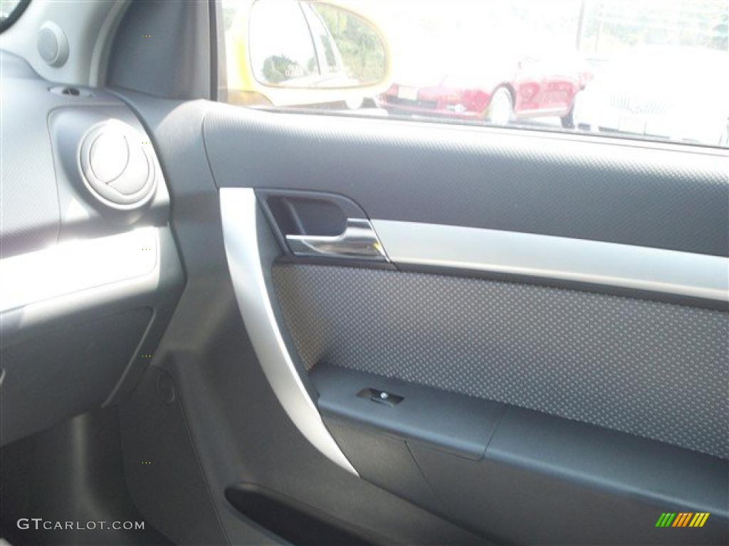 2010 Aveo Aveo5 LT - Summer Yellow / Charcoal photo #21