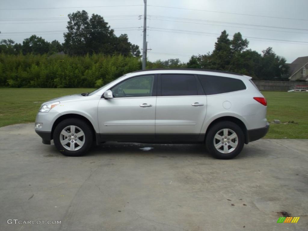 2010 Traverse LT - Silver Ice Metallic / Ebony photo #1