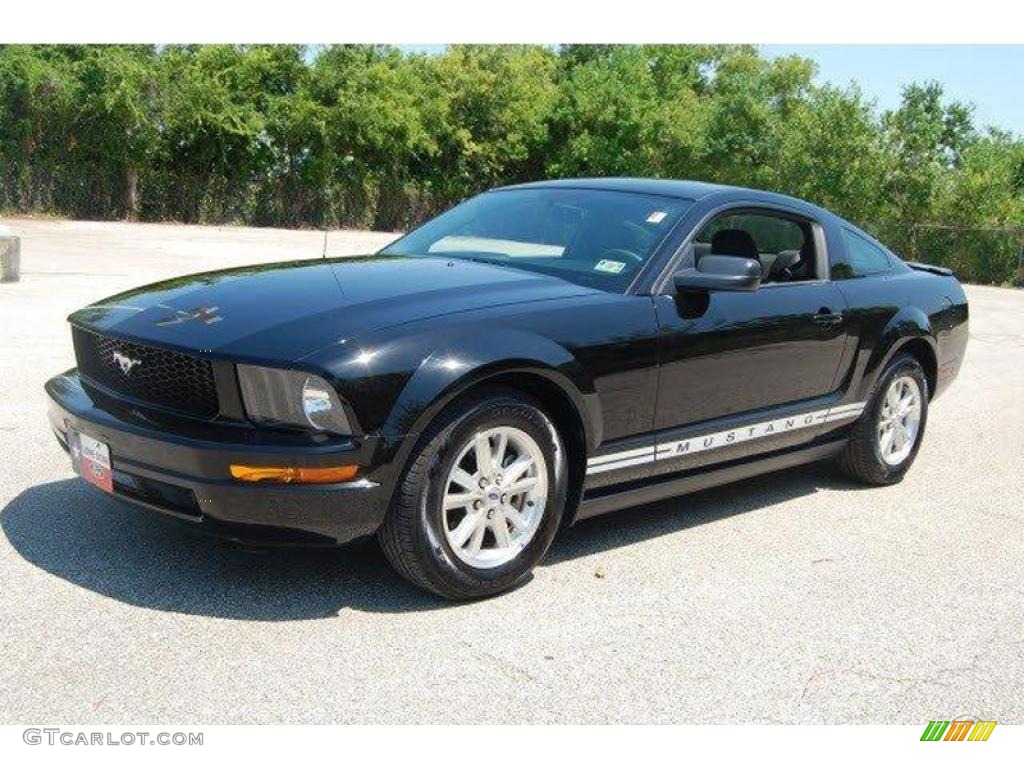 2008 Mustang V6 Deluxe Coupe - Black / Dark Charcoal photo #2