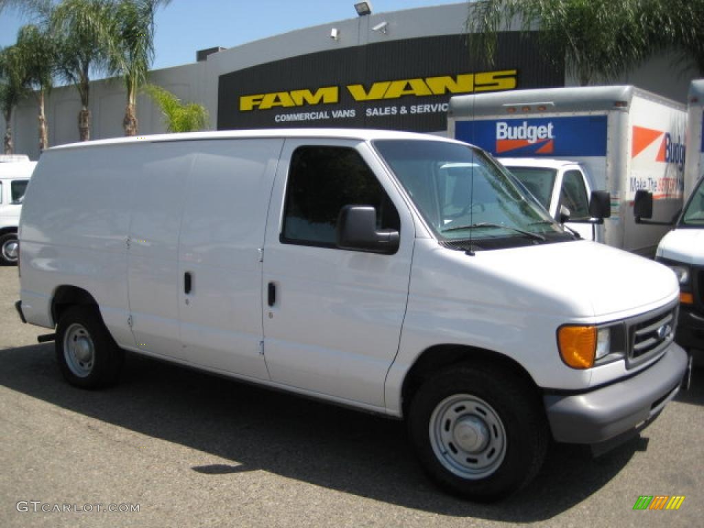 2006 E Series Van E150 Cargo - Oxford White / Medium Flint Grey photo #1