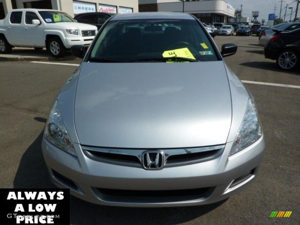 2007 Accord Value Package Sedan - Alabaster Silver Metallic / Black photo #2