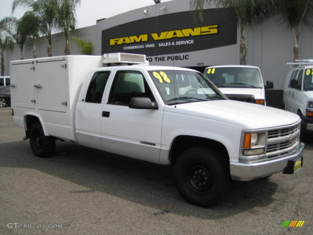 1998 C/K 2500 C2500 Extended Cab Chassis - White / Blue photo #1