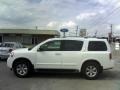 Blizzard White - Armada SV 4WD Photo No. 3