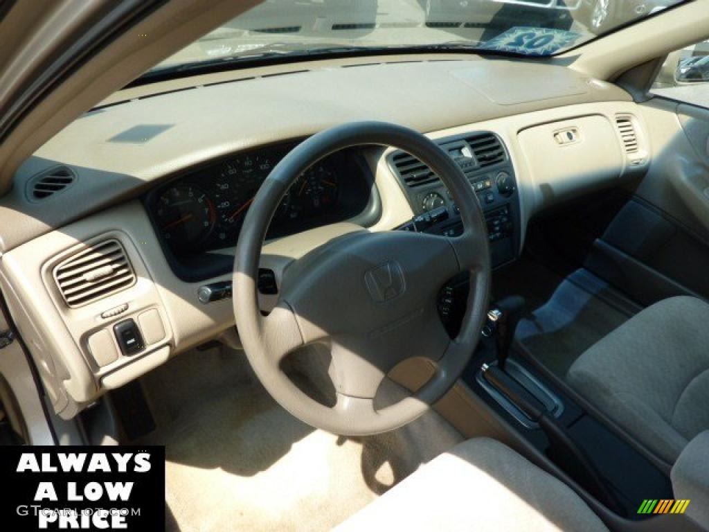 2002 Accord LX Sedan - Naples Gold Metallic / Ivory photo #11