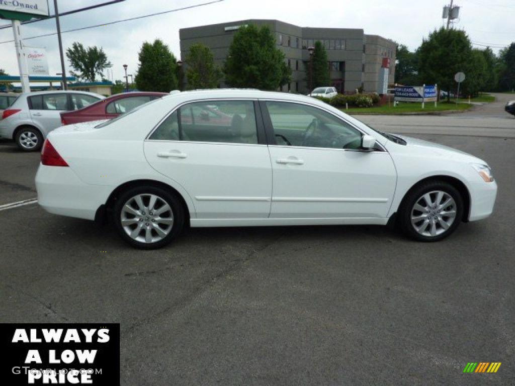 2007 Accord EX-L V6 Sedan - Taffeta White / Ivory photo #8