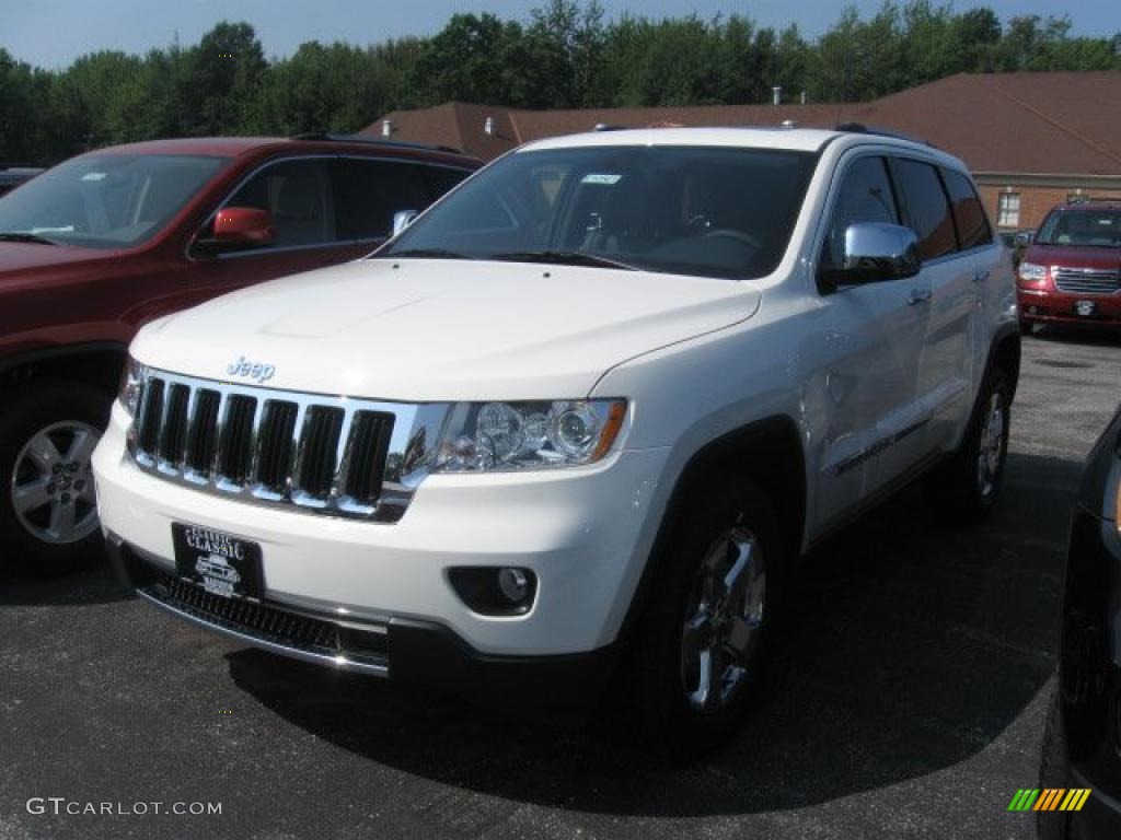 2011 Grand Cherokee Limited 4x4 - Stone White / Black photo #1