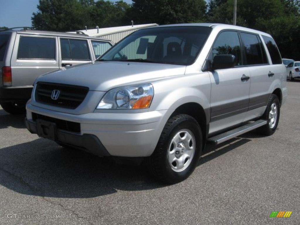 Starlight Silver Metallic Honda Pilot