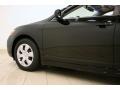 Black - Camry LE Photo No. 25