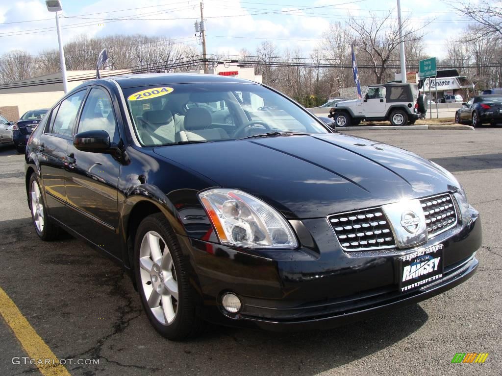 2004 Maxima 3.5 SE - Onyx Black / Frost Gray photo #3