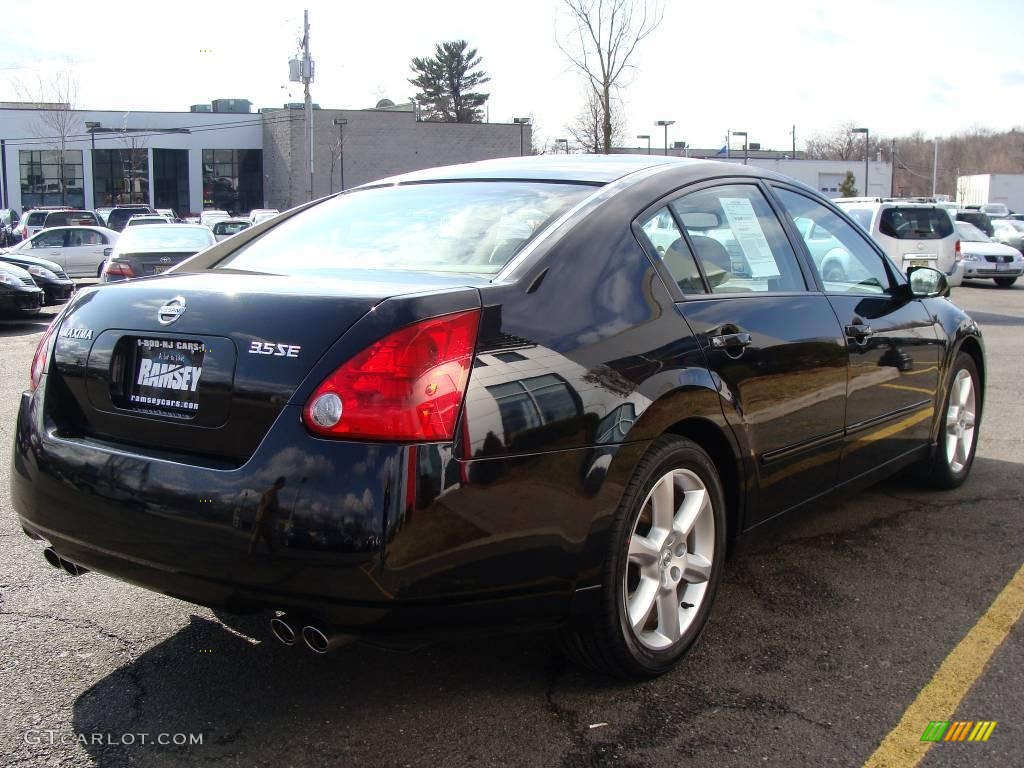 2004 Maxima 3.5 SE - Onyx Black / Frost Gray photo #5