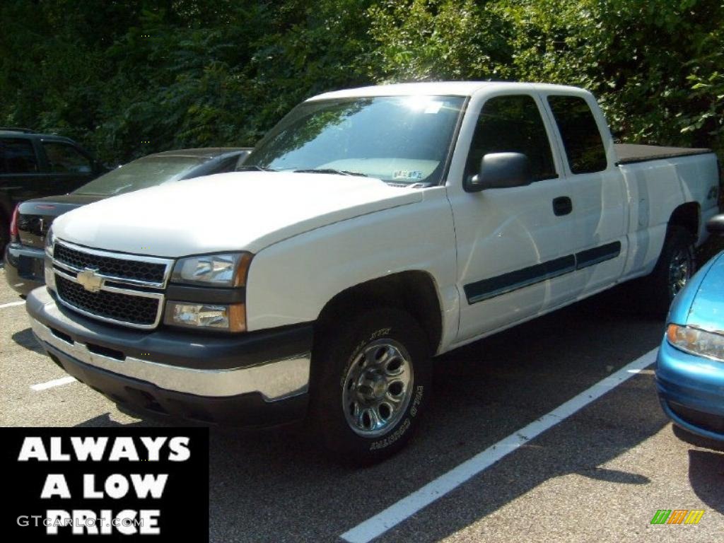 2006 Silverado 1500 Z71 Extended Cab 4x4 - Summit White / Dark Charcoal photo #3