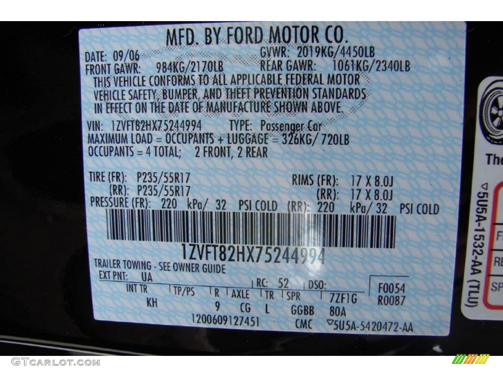2007 Mustang GT Premium Coupe - Black / Medium Parchment photo #27