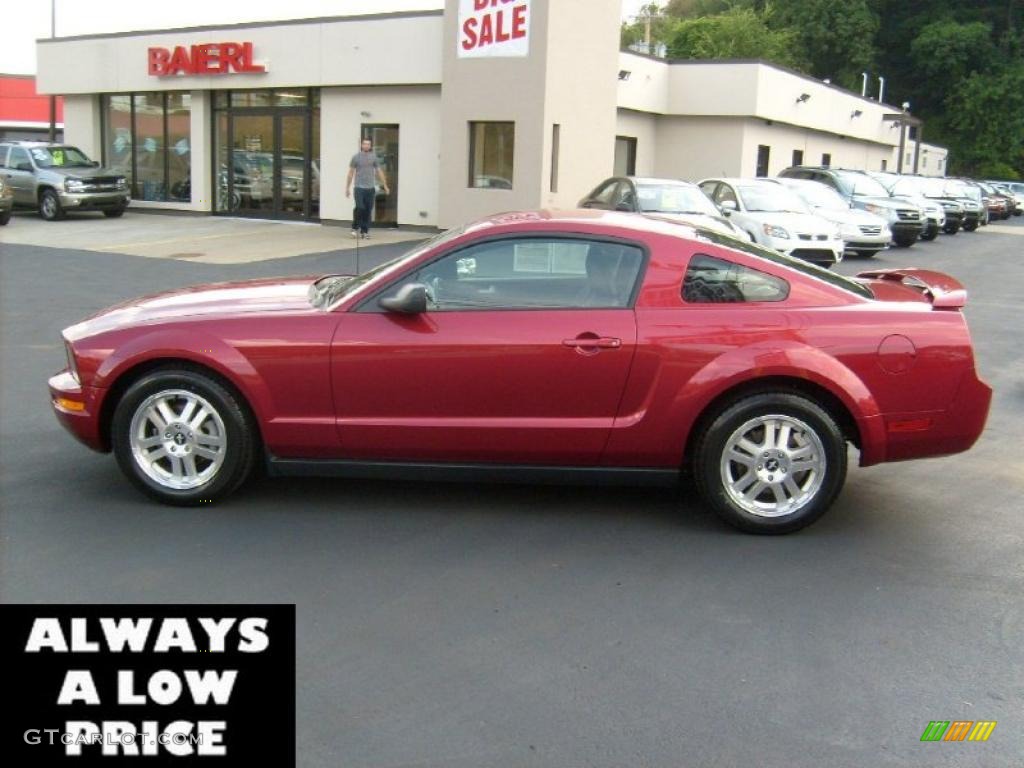 2007 Mustang V6 Premium Coupe - Redfire Metallic / Dark Charcoal photo #4