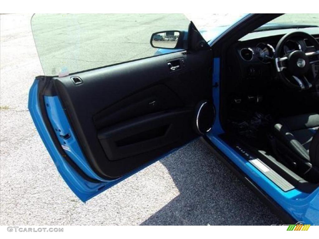 2010 Mustang GT Premium Coupe - Grabber Blue / Charcoal Black/Grabber Blue photo #35