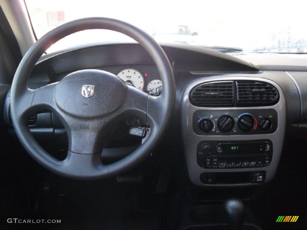 2005 Neon SXT - Bright Silver Metallic / Dark Slate Gray photo #15