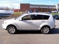 Diamond White Pearl - Outlander SE 4WD Photo No. 2