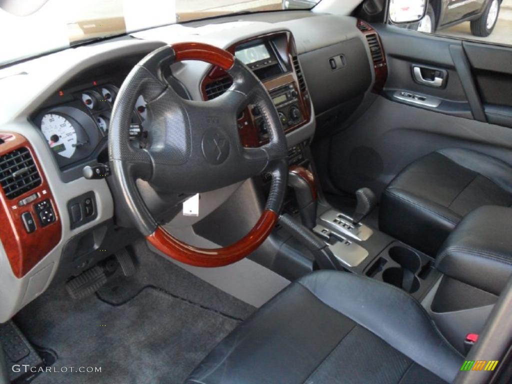 2006 Montero Limited 4x4 - Midnight Black / Charcoal photo #34