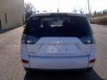 Diamond White Pearl - Outlander SE 4WD Photo No. 4