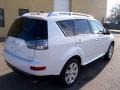 Diamond White Pearl - Outlander SE 4WD Photo No. 5