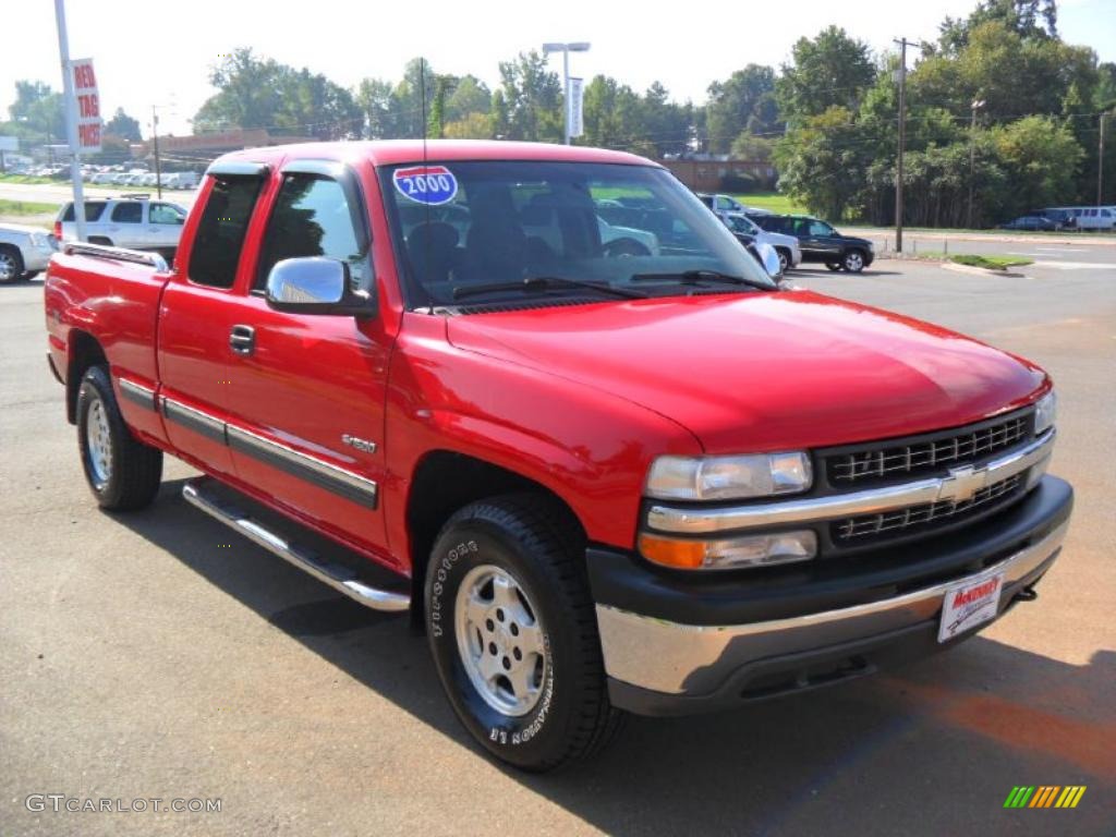 2000 Silverado 1500 LS Extended Cab 4x4 - Victory Red / Graphite photo #5
