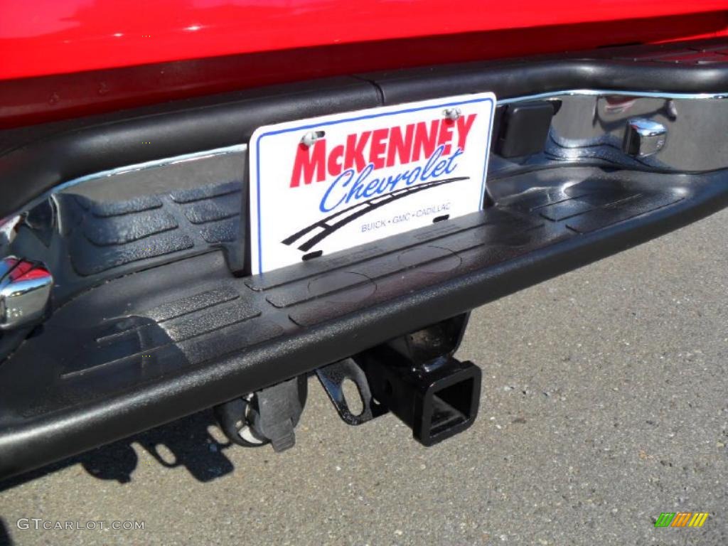 2000 Silverado 1500 LS Extended Cab 4x4 - Victory Red / Graphite photo #14