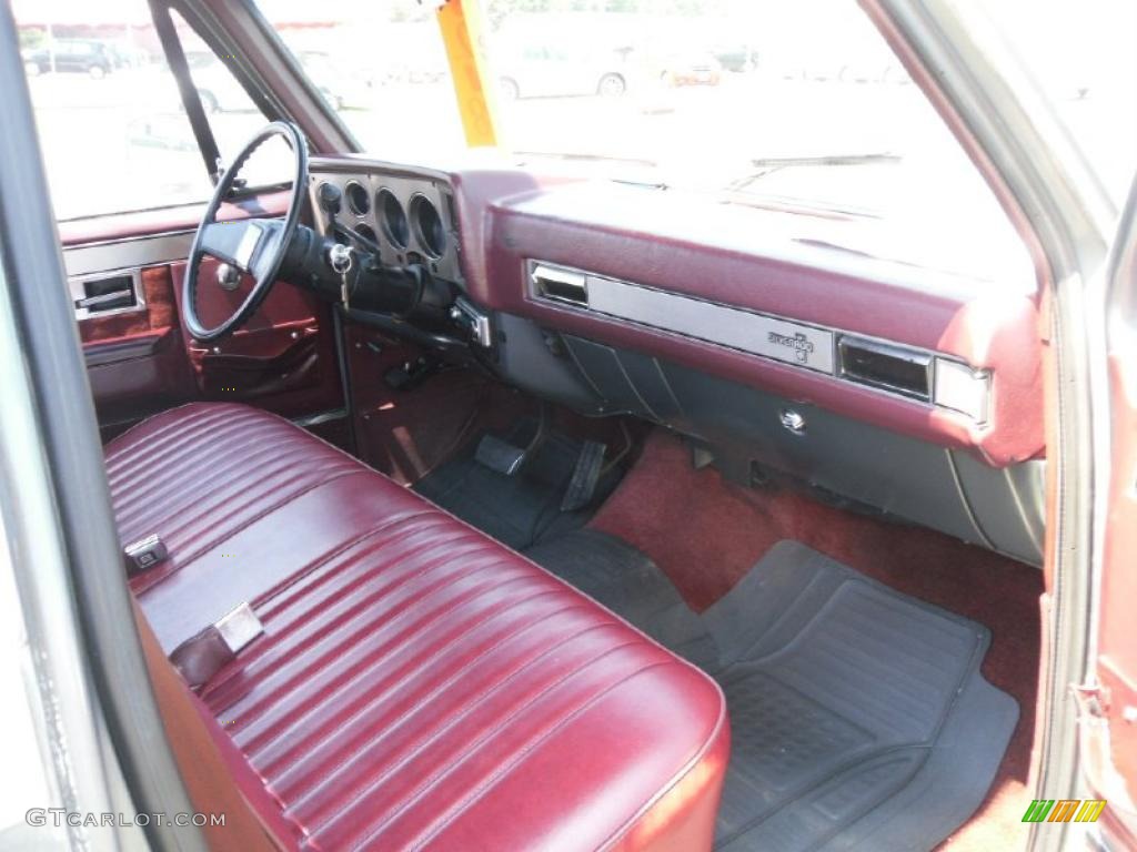 Burgundy Interior 1986 Chevrolet C/K C20 Custom Deluxe Regular Cab Photo #35625621