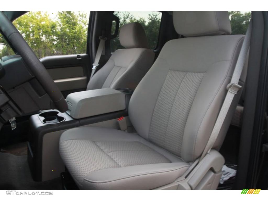 2010 F150 XLT SuperCrew - Tuxedo Black / Medium Stone photo #5