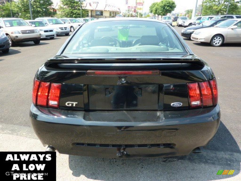 2000 Mustang GT Coupe - Black / Medium Graphite photo #6