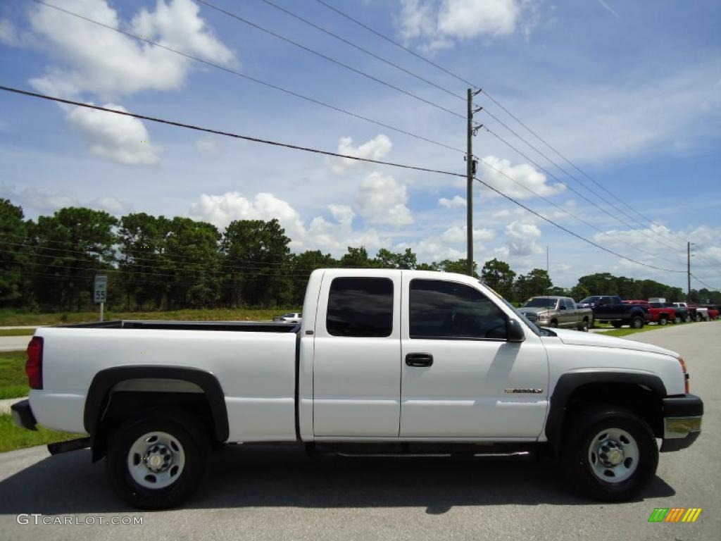 2004 Silverado 2500HD Extended Cab - Summit White / Dark Charcoal photo #13