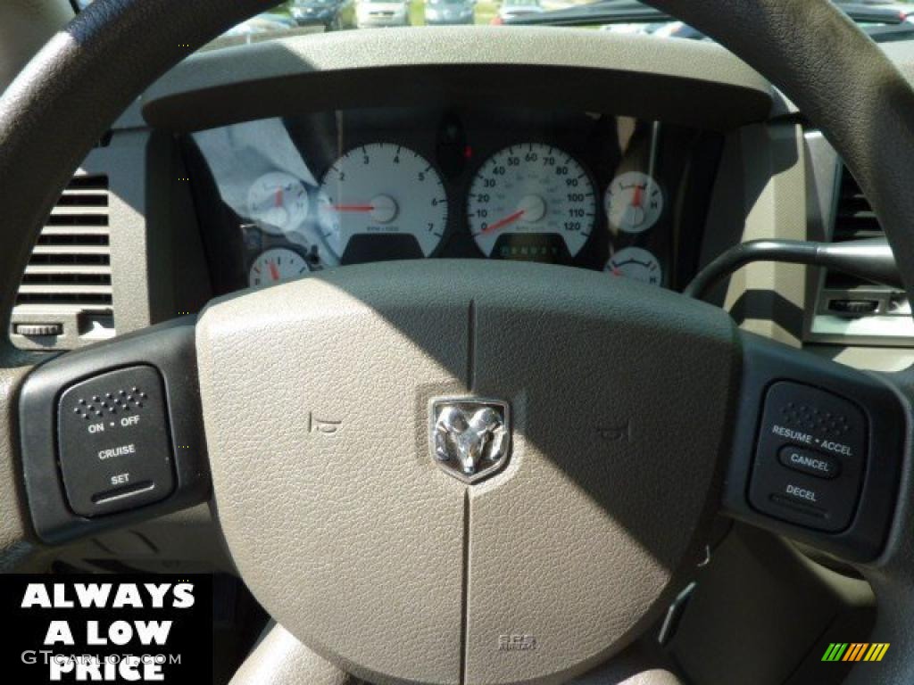 2008 Ram 1500 Big Horn Edition Quad Cab 4x4 - Light Khaki Metallic / Khaki photo #19