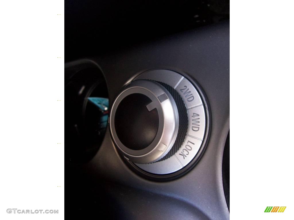 2009 Outlander SE 4WD - Deep Blue Metallic / Black photo #37