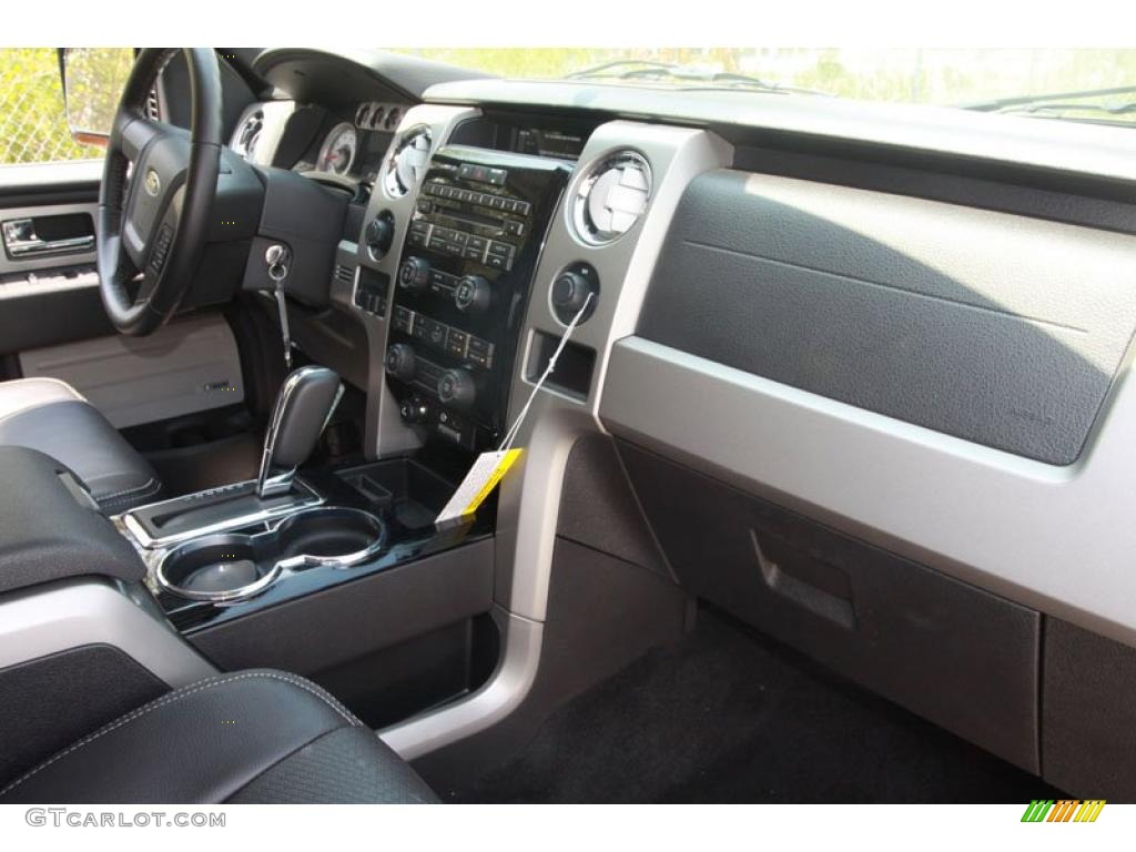 2010 F150 FX4 SuperCrew 4x4 - Ingot Silver Metallic / Black photo #18
