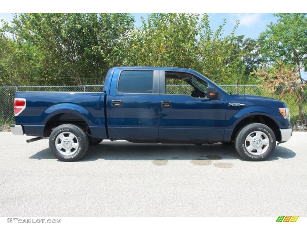 2010 F150 XLT SuperCrew - Dark Blue Pearl Metallic / Medium Stone photo #2