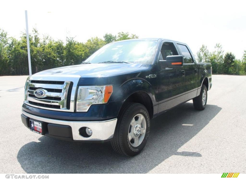 2010 F150 XLT SuperCrew - Dark Blue Pearl Metallic / Medium Stone photo #8