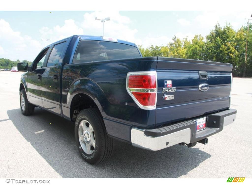 2010 F150 XLT SuperCrew - Dark Blue Pearl Metallic / Medium Stone photo #13