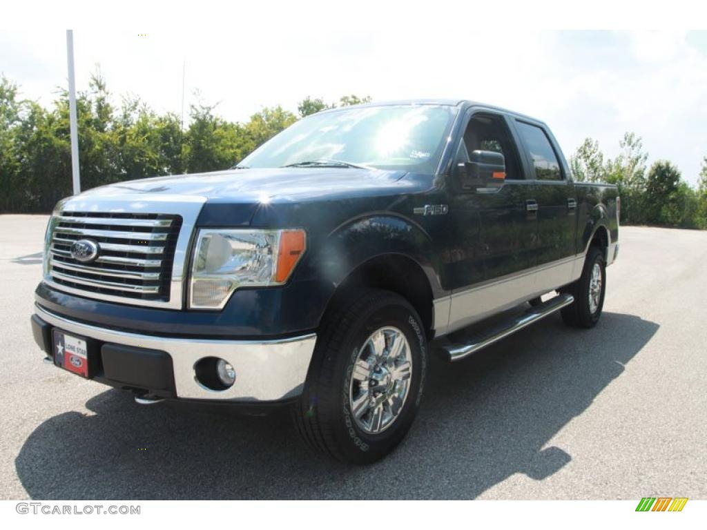 2010 F150 XLT SuperCrew 4x4 - Dark Blue Pearl Metallic / Medium Stone photo #8