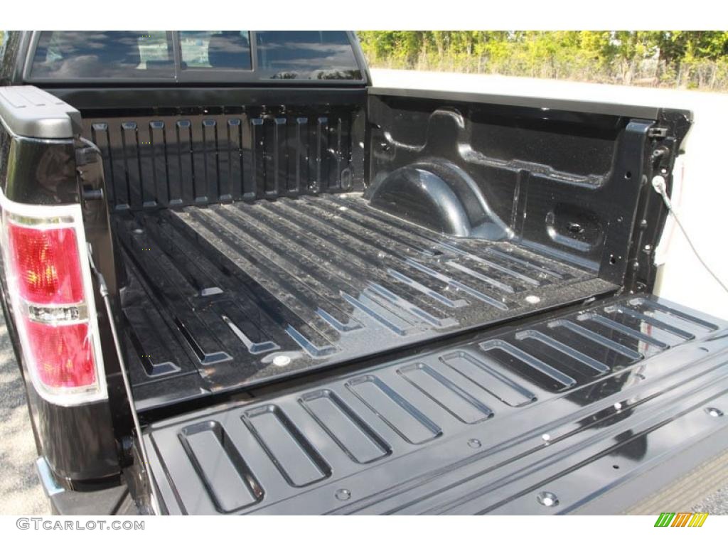 2010 F150 XLT SuperCrew - Tuxedo Black / Black photo #13