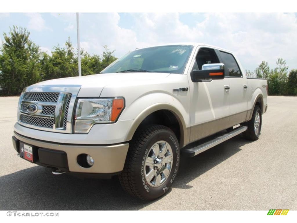 2010 F150 Lariat SuperCrew 4x4 - Ingot Silver Metallic / Black photo #8