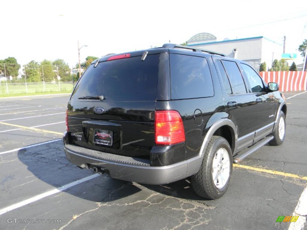 2002 Explorer XLT 4x4 - Black Clearcoat / Graphite photo #3