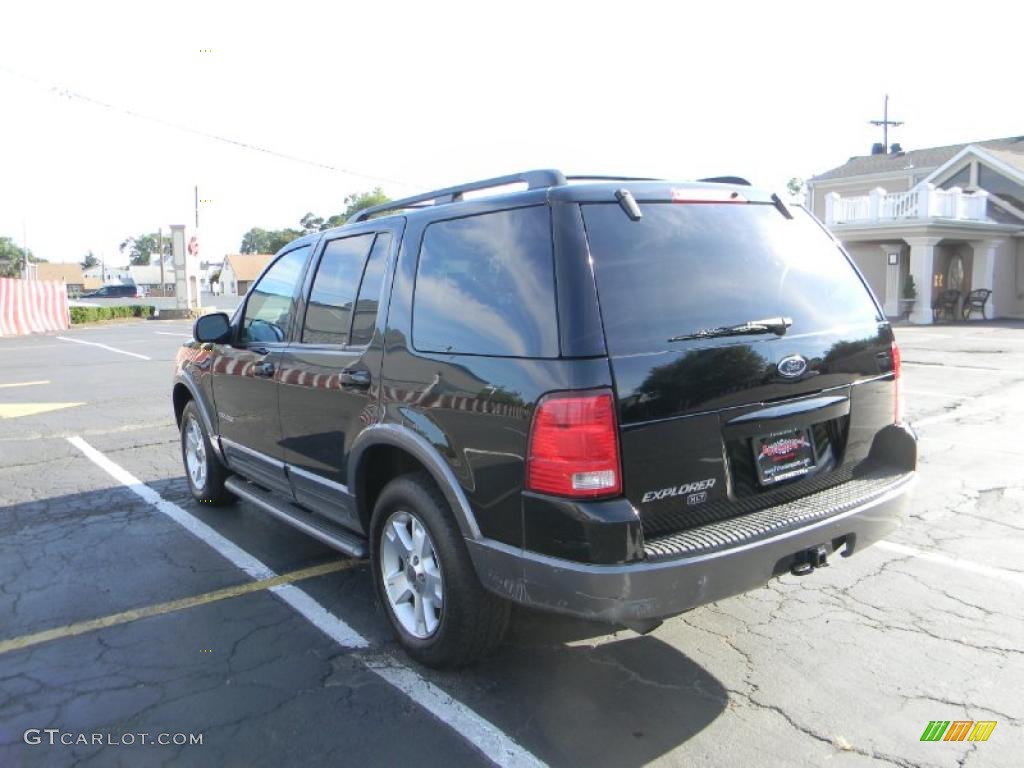 2002 Explorer XLT 4x4 - Black Clearcoat / Graphite photo #4